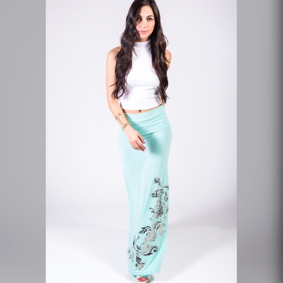 ⭐️HP⭐️Mint/Green Metallic Print Foldover MaxiSkirt - Picture 7 of 7